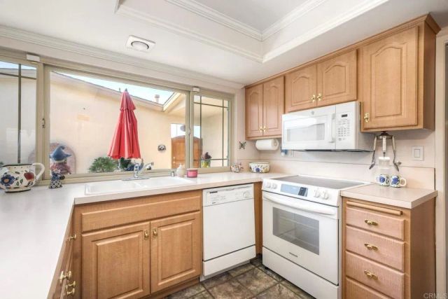 3902 Vista Campana North 25, Oceanside, CA 92057