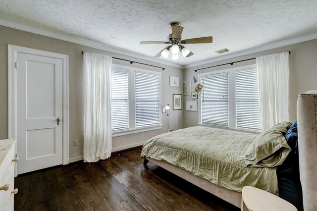 610 Oakley Street, Houston, TX 77006