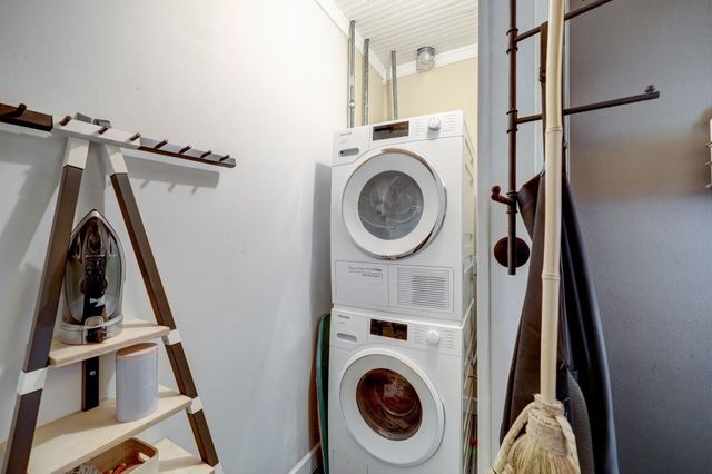 610 Oakley Street, Houston, TX 77006