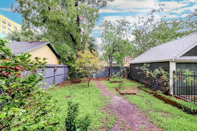 610 Oakley Street, Houston, TX 77006