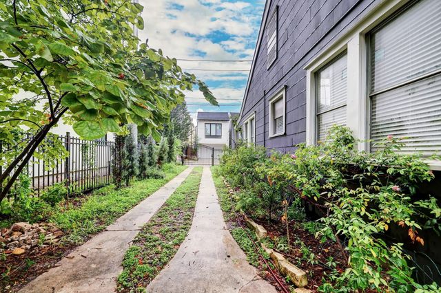 610 Oakley Street, Houston, TX 77006