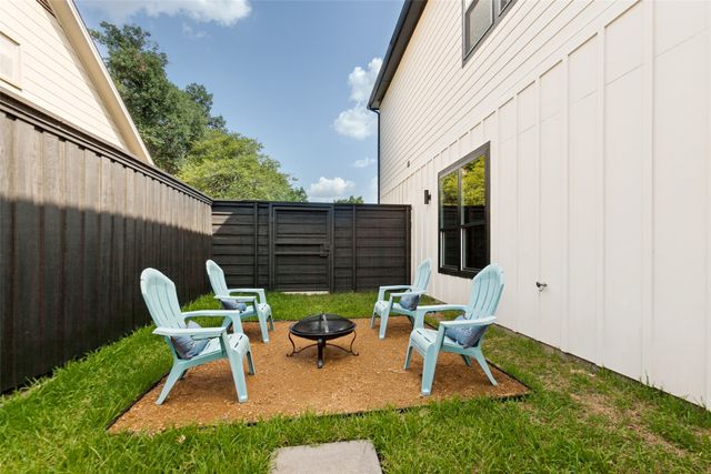 13723 Far Hills Lane, Dallas, TX 75240