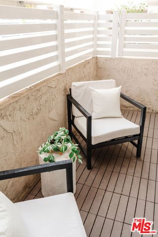 1845 Corinth Avenue 107, Los Angeles, CA 90025