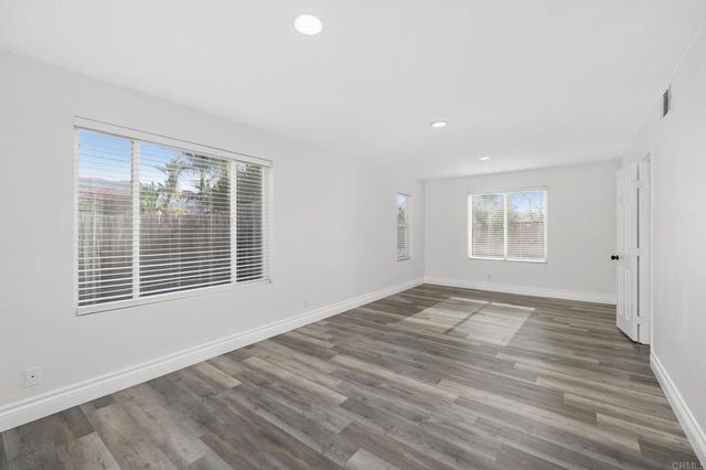 2891 Oakwood Creek Way, Escondido, CA 92027