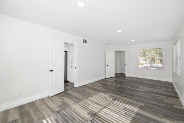 2891 Oakwood Creek Way, Escondido, CA 92027