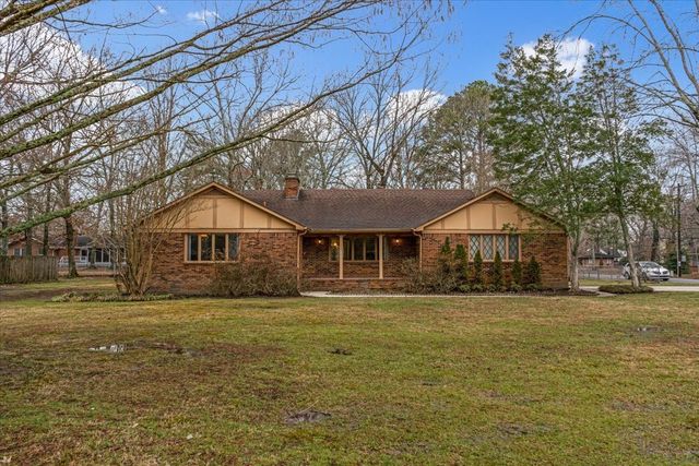 300 Marbeth Ln, Tullahoma, TN 37388