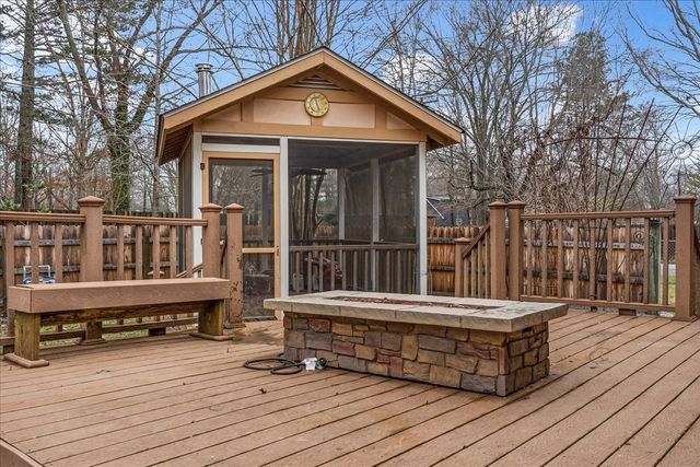 300 Marbeth Ln, Tullahoma, TN 37388