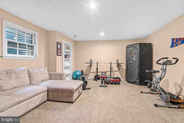 14422 SALISBURY PLAIN CT, Centreville, VA 20120