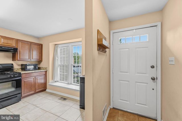 14422 SALISBURY PLAIN CT, Centreville, VA 20120