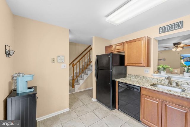 14422 SALISBURY PLAIN CT, Centreville, VA 20120