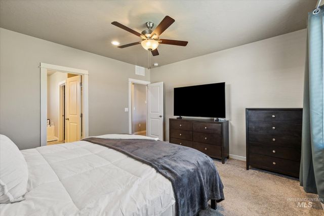 1838 E Porter St, Kuna, ID 83634