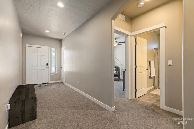 1838 E Porter St, Kuna, ID 83634