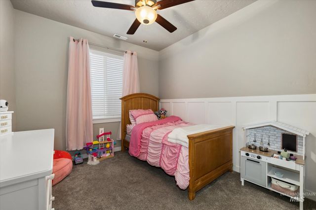 1838 E Porter St, Kuna, ID 83634