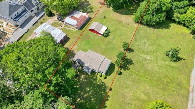 110 Barnesdale Terrace, Woodstock, GA 30188