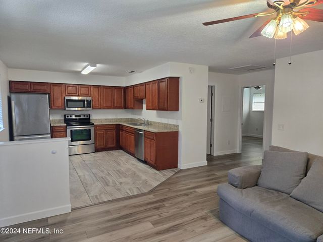 1055 STOCKS Street, Atlantic Beach, FL 32233