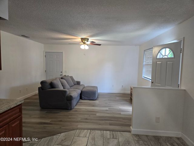 1055 STOCKS Street, Atlantic Beach, FL 32233