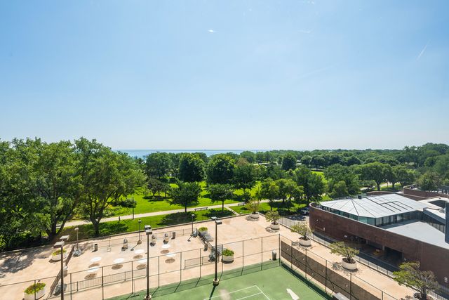 5445 N Sheridan Road 808, Chicago, IL 60640