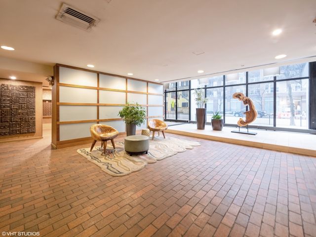 5445 N Sheridan Road 808, Chicago, IL 60640
