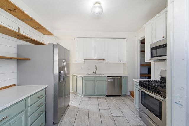 1121 26th Street, Des Moines, IA 50311