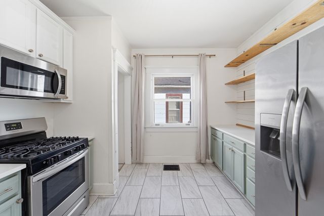 1121 26th Street, Des Moines, IA 50311