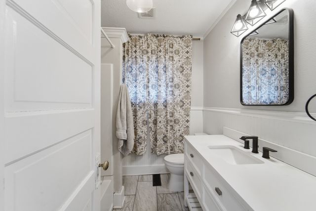 1121 26th Street, Des Moines, IA 50311