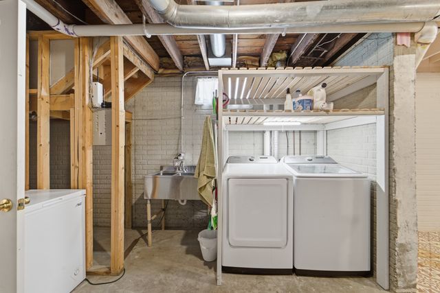 1121 26th Street, Des Moines, IA 50311