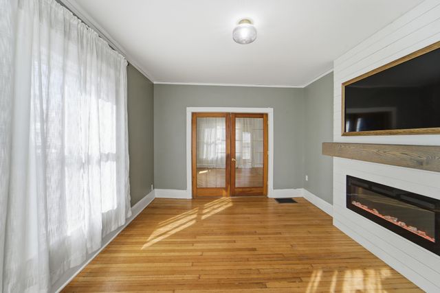 1121 26th Street, Des Moines, IA 50311