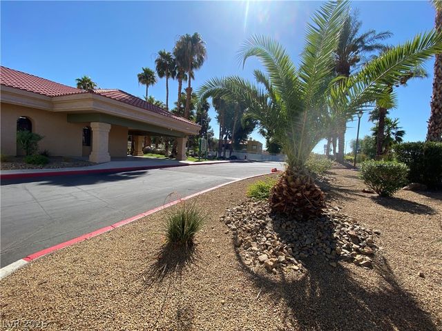 5174 South Jones Boulevard 207, Las Vegas, NV 89118