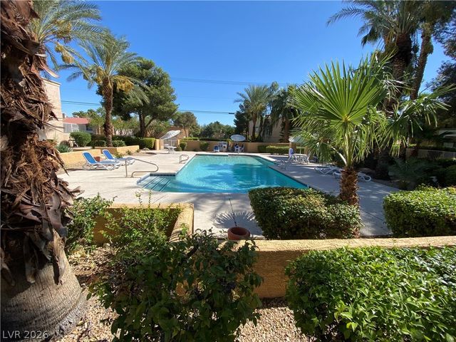 5174 South Jones Boulevard 207, Las Vegas, NV 89118