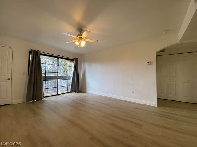 5174 South Jones Boulevard 207, Las Vegas, NV 89118