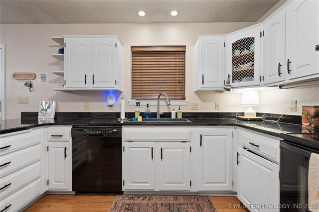 36 Overland Street, Ardmore, OK 73401