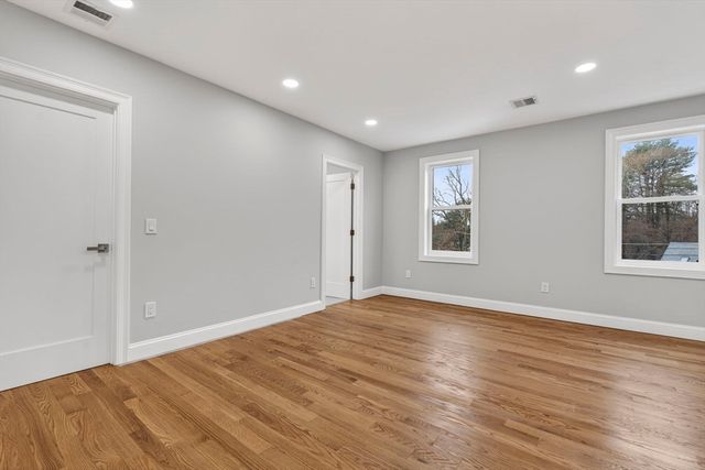 72 Westboro Rd, Grafton, MA 01536