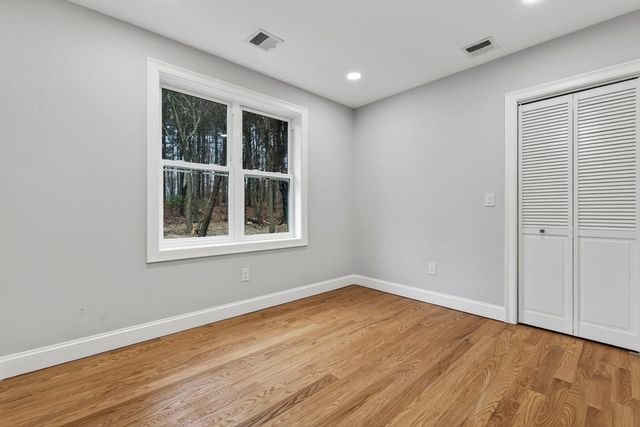 72 Westboro Rd, Grafton, MA 01536