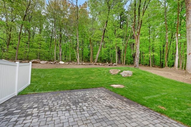 72 Westboro Rd, Grafton, MA 01536