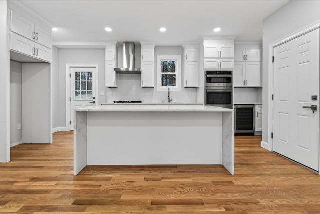72 Westboro Rd, Grafton, MA 01536