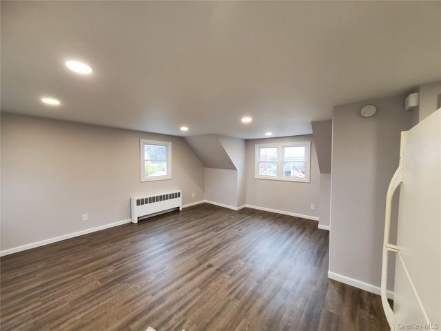 273 South 16th St, Lindenhurst, NY 11757