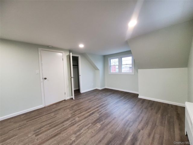 273 South 16th St, Lindenhurst, NY 11757