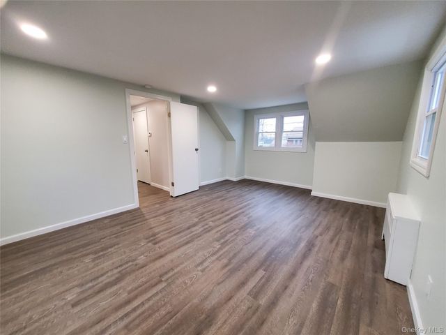 273 South 16th St, Lindenhurst, NY 11757