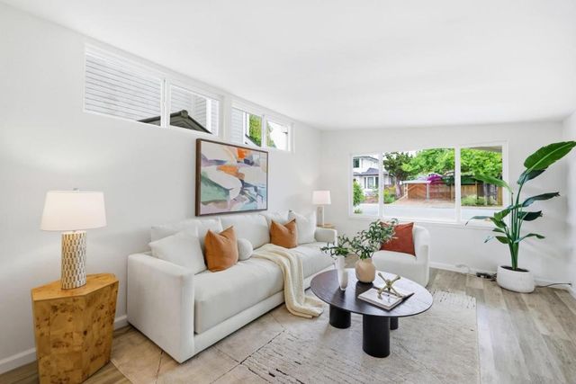18825 Pendergast Avenue, Cupertino, CA 95014