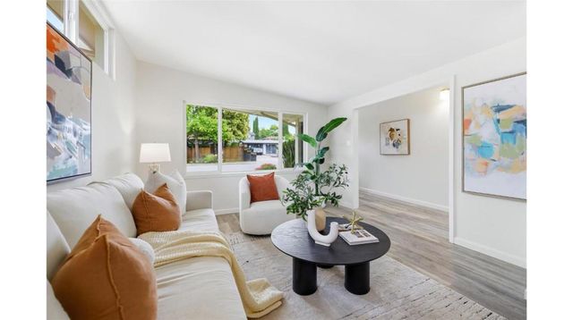 18825 Pendergast Avenue, Cupertino, CA 95014