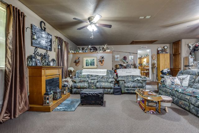 111 Cascade Spring Rd, Hohenwald, TN 38462