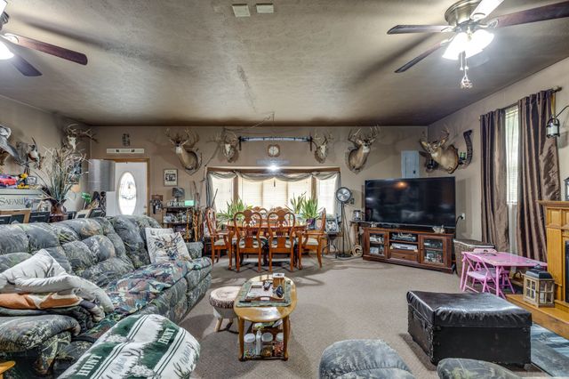 111 Cascade Spring Rd, Hohenwald, TN 38462
