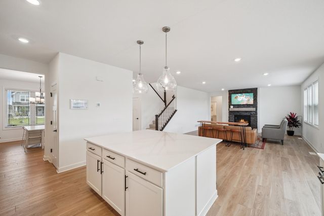 17904 Hinckley Avenue, Lakeville, MN 55044