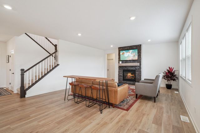 17904 Hinckley Avenue, Lakeville, MN 55044