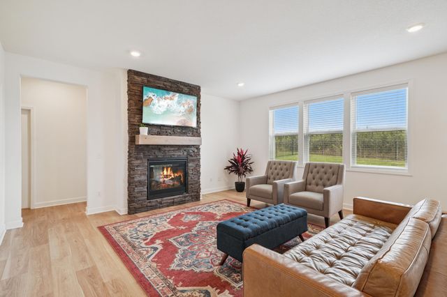 17904 Hinckley Avenue, Lakeville, MN 55044