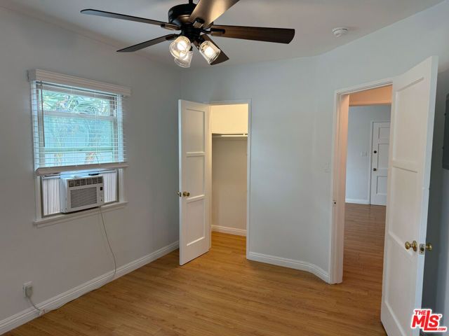 4123 W Toluca Lake Avenue, Burbank, CA 91505