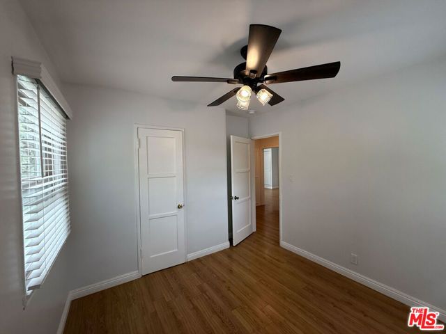 4123 W Toluca Lake Avenue, Burbank, CA 91505