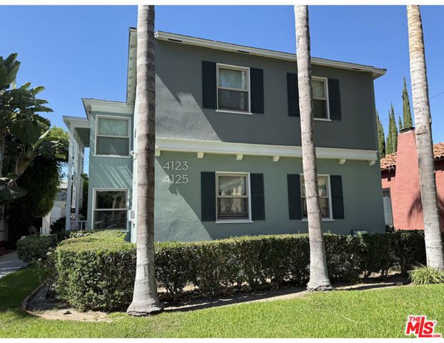 4123 W Toluca Lake Avenue, Burbank, CA 91505