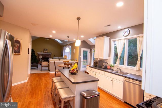 1410 MERLIN CIR, Audubon, PA 19403