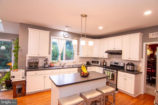1410 MERLIN CIR, Audubon, PA 19403